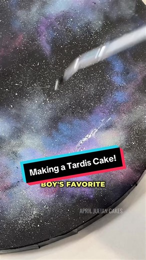 Making a Tardis cake! #cakedecorating #cake #drwho #petercapaldi #tardis
