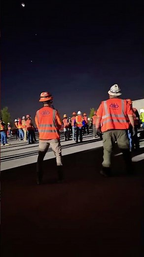 Construction meeting / stretch and Flex