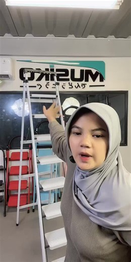 Join our LIVE and get exclusive promotions!