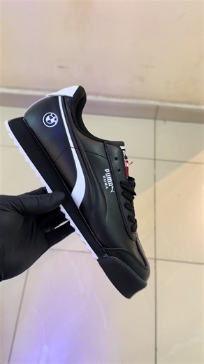 Puma Roma Black & White Sneakers