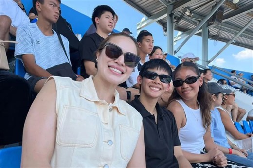 WATCH: Creamline Cool Smashers support Alex Eala in SEA Games | ABS-CBN Sports