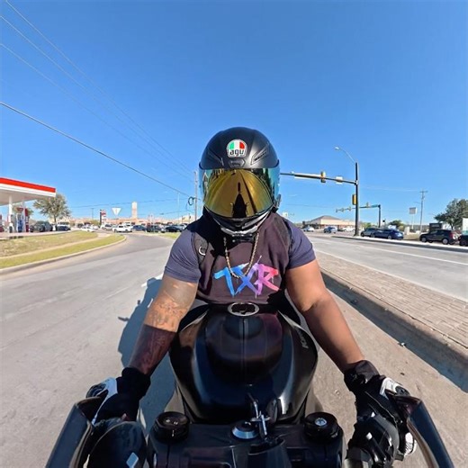 Keep rollin’ #subscribe #share #motorcycle #comment #bikelife #repost #explore #fyp #viral #fypシ