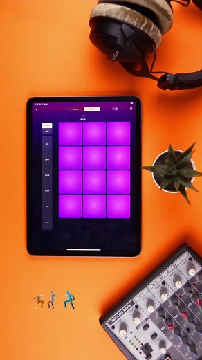 Step into the crazy world of bass house with the brand new sound pack Flash! ⚡️🤘#samples #drumpads24 #producer #beatmaker #basshouse #techhouse #house #electro #electrodrumpads24 #dnb #beatsforlife #bestbeats #edm #edmmusic #musicians | DRUM PADS 24: Loop Record And Perform
