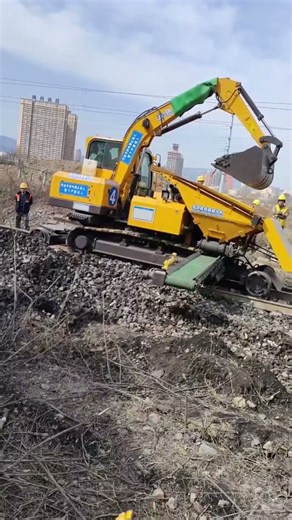 ballast mixed with soil? railway screening machine cleans