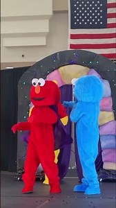 Elmo's Magic Door: Abracadabra, Surprise Guest Appears! #shorts