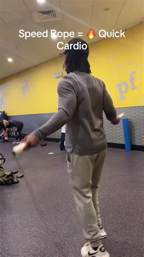 Speed rope = 🔥 fast cardio. Heavy rope = 💪 power and strength Both? A fast calorie-burning combo that’ll leave you dripping and unstoppable ⚡ Move fast Burn faster #speedrope #heavyrope #burncalories #creatorsearchinsight #calorieburner