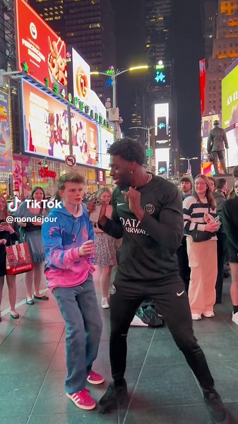 Unexpected Dance Performance by Merrick | Mondejour TikTok Challenge