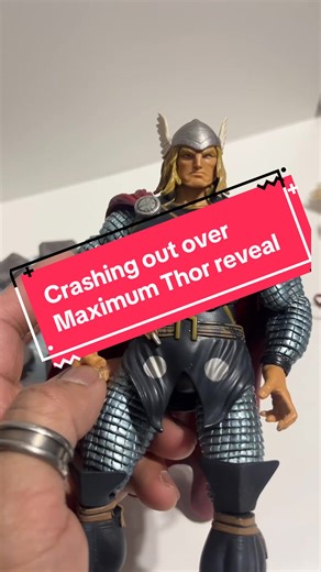 Unboxing the Ultimate Marvel Legends Thor Figure