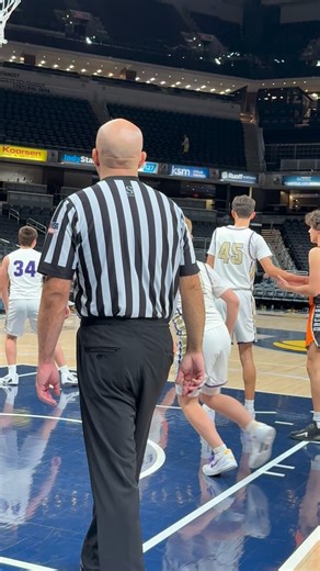 We end the night on a high note. They kept trying to get him to and he finally obliged in the JV Games final seconds at Gainbridge Fieldhouse! Crab Orchard’s 6’7” big man Alex Taylor flushes it home with a one handed jam!! | Southern Illinois Sports with Chris Dexter