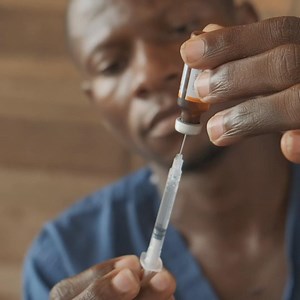 116K views · 1.6K reactions | While UNICEF gets ready for one of the world's largest vaccine distribution campaigns for COVID-19, children still need immunizations for preventable diseases like tetanus and measles. Give the gift of health care this holiday season and beyond: https://bit.ly/2Zkpexa | UNICEF USA | Facebook