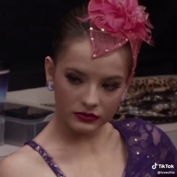 the few times she cried were so sad. #brookehyland #dancemoms #abbyleemiller #lcvechlo #brookehylandedit #dancemomsedit #viral #fyp #kellyhyland #dancemomsedits
