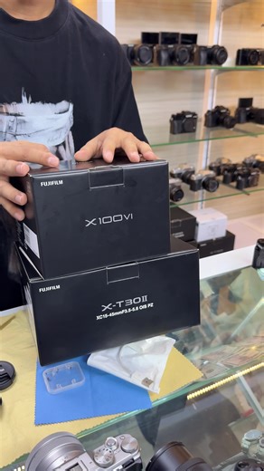 FUJI X100 VI FUJI X-T30 II