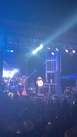 At the @Bobby Pulido✳ concert at Memorial Weekend Bash in May! #music #musician #musicians #musiciansoftiktok #musiciantok #musiciantiktok #concert #concerts #concertsoftiktok #concerttok #concerttiktok #singer #singers #singertok #singertiktok #singersoftiktok #bobbypulido #tejano #tejanomusic #victoriatx #victoriatexas #fyp #fypage #foryoupage #follow #followme #followtrain #memorialweekendbash #memorialweekendbash2025 #musicfestival