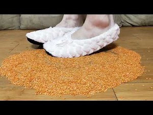 ASMR: ballet slippers crushing crispy flakes;)