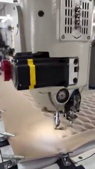 Sewing and using patterns to make it more beautiful.✨