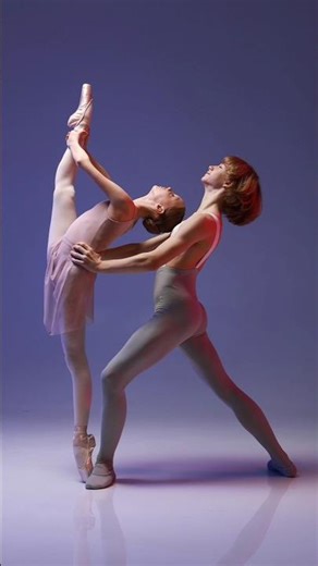 🇺🇦 Model poses for photoshoot📸 Ballet. Models Jaromir and Kamilla