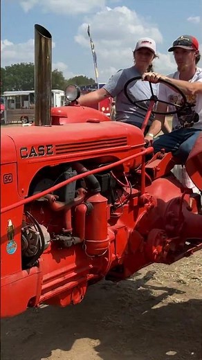 Case SC tractor and a couple of hot rods👍 Steam O Rama in Halltown Missouri