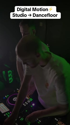 Experience the Beat: Digital Motion DJ Vibes