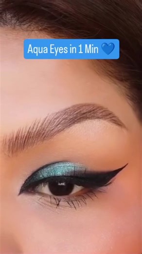 Aqua Blue Eye Makeup Tutorial | Aqua Eyes in 1 Minute 💙 | Easy Winged Eyeliner Look