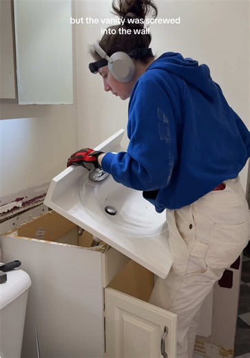 Transforming Your Bathroom: DIY Renovation Tips