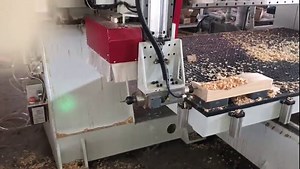 三轴加工中心加工桌面