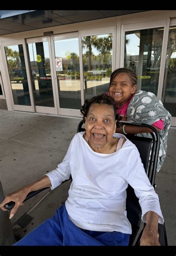 94-Year-Old Grandma’s First Flight: Anxiety Conquered