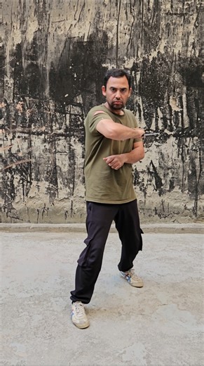 Karambit spin tutorial #viralvideo #karambitknife #fma