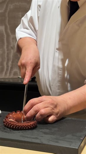 2K views · 20 reactions | For those who prefer to curate their own experience, our à la carte "Okonomi" menu offers nigiri, sashimi, traditional rolls, and cooked dishes, thoughtfully prepared alongside our Kaiseki "Bizen” course. | sushi ii | Facebook