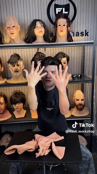 Real people wearing handsome masks and gloves to show the effect#mask #siliconemasks #cosplay #coc