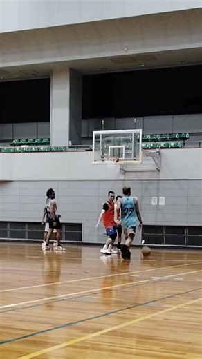Bobz Side Step move #shortvideo #highlights #sidestep #tutorial #basketball #dribbling