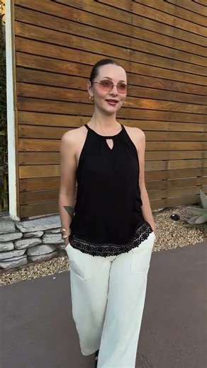 A battle outfit for any occasion! No need to worry about flashing even when sweating.