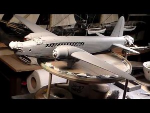 Trumpy 1/48 VICKERS WELLINGTON BOMBER Video 3