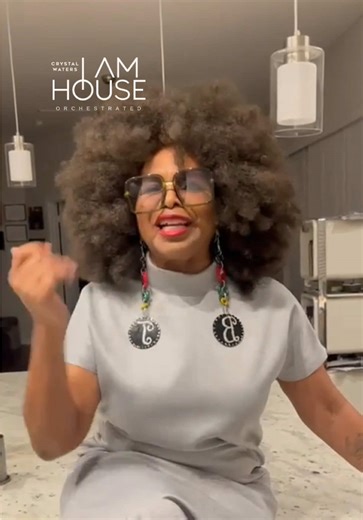 🔥Hey beautiful people it’s your girl Barbara Tucker @Barbara tucker house queen! here! I don’t know where you’re going to be March 25th but guess where I’m gonna be?! I’m going to be in Miami at the James L Knight Center yes with the I AM HOUSE ORCHESTRATED presented by Crystal Waters! Guess who else is gonna be there? We’re gonna have Robin S - Cece Peniston - Ultra Naté oh my goodness Janice Robinson - Thea Austin - Inaya Day - Byron Stingly - and yes! Duane Harden! Look I’m making sure ya se