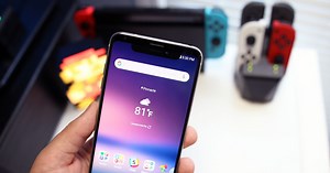 This Android app lets you 'embrace the notch' from the iPhone X on your phone