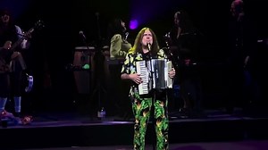 Weird Al Performed Live Premieres And Rarities At His Bigger & Weirder Tour Kickoff