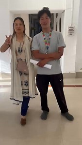 Dekho na dekho na aaj office mein mera Facebook friend log Mil gaya bahut achcha Laga mujhe✌️✌️✌️lovu you mera friend log✌️ | Dekho Na Guys