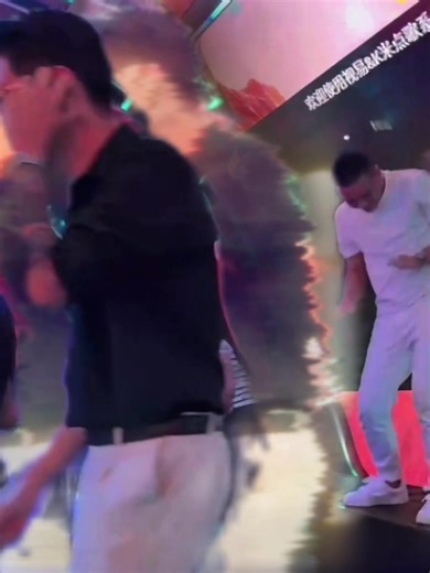 Dance Moves with Eric – Join the Fun!