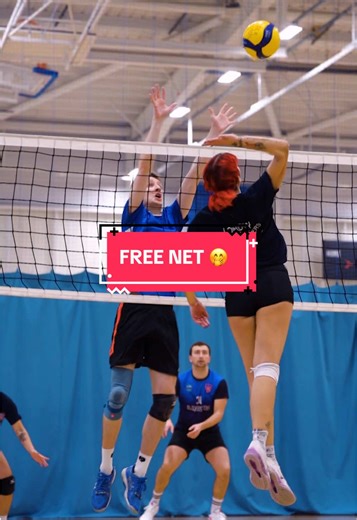 Never underestimate a girl middle… or leave her a free net 🤭🔥 📹: masonho.clips on IG #fyp #volleyball #volleyballplayer #volleyballtournament #gametime @veva 🧚🏼‍♀️