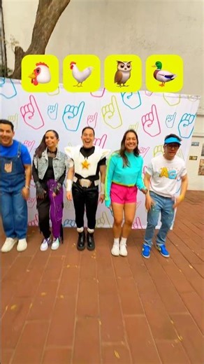 Bailamos con nuestros amigos 🎉😍 ‪@SuperGero‬ ‪@yosoyjackie‬ ‪@charlyrocket.oficial‬ ‪@LizzieRocks‬