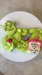 Here’s a glimpse of shrek 🫠 #shrek #cursed #buff #cake #bakingthursdays