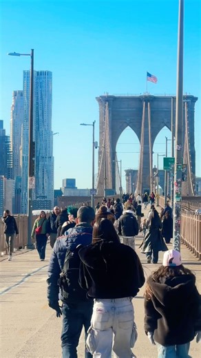 New York City Walking Tour | Brooklyn Bridge in Early Spring 🌸 #nyc #brooklynbridge