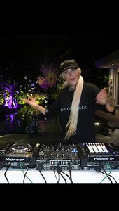 Sup you miss me ? | Tessa Lizz