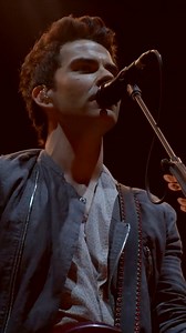 It's been 20 years since 'Dakota' was released on this day, back in 2005 🎈 "Written on the road, I knew instantly it had something. The demo came about in a matter of hours. As a songwriter, to connect to so many people, with that song’s recipe, wish I could bottle it and do it again and again. It’s one of the special ones.” Kelly Thank you for all of the memories. #Dakota20 | Stereophonics