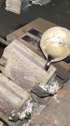 Aluminum Recycling Process ♻️ #HowItsMade #SatisfyingVideo #Manufacturing #Shorts #YouTubeShorts