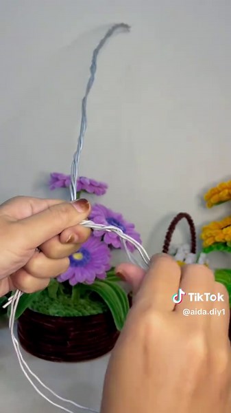 Tutorial Lampu Hias Bunga Tulip yang Kreatif