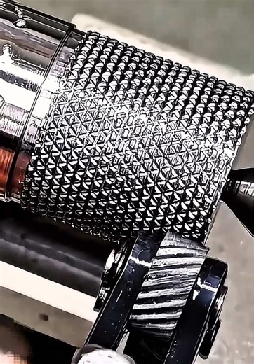 Interesting Lathe Knurling Process. Knurling is a manufacturing process that creates a textured pattern on a workpiece's surface, typically by rolling or pressing a pattern of straight, angled, or crossed lines into it. This process is used for both functional and decorative purposes (We make and post CNC machining and manufacturing videos that inspire us.) 🎥 Cool Ideas DIY #cncmachining #machinist #machineshop #cnclathe #lathe
