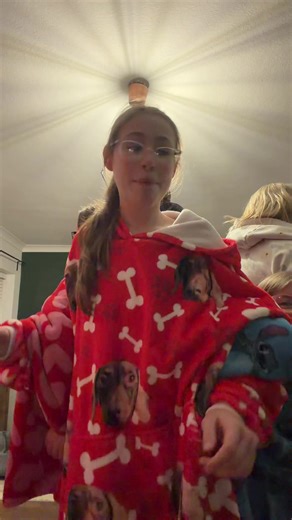 Our girlies are back and so is the family dancing. 🩷😍#BlendedFamily #FamilyGoals #Fyp #FamilyThatDances 🩷✌🏻