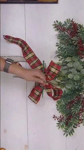 DIY Asymmetrical Christmas Bow Tutorial | Unique Ribbon Bow for Wreaths, Swags & Door Décor