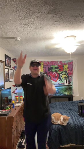 My cat Garfield loves that 🙌🏼 #smoke #balli #fire #heat #viral