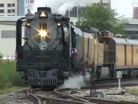 Union Pacific 844 - Houston Arrival on 10/26/2012